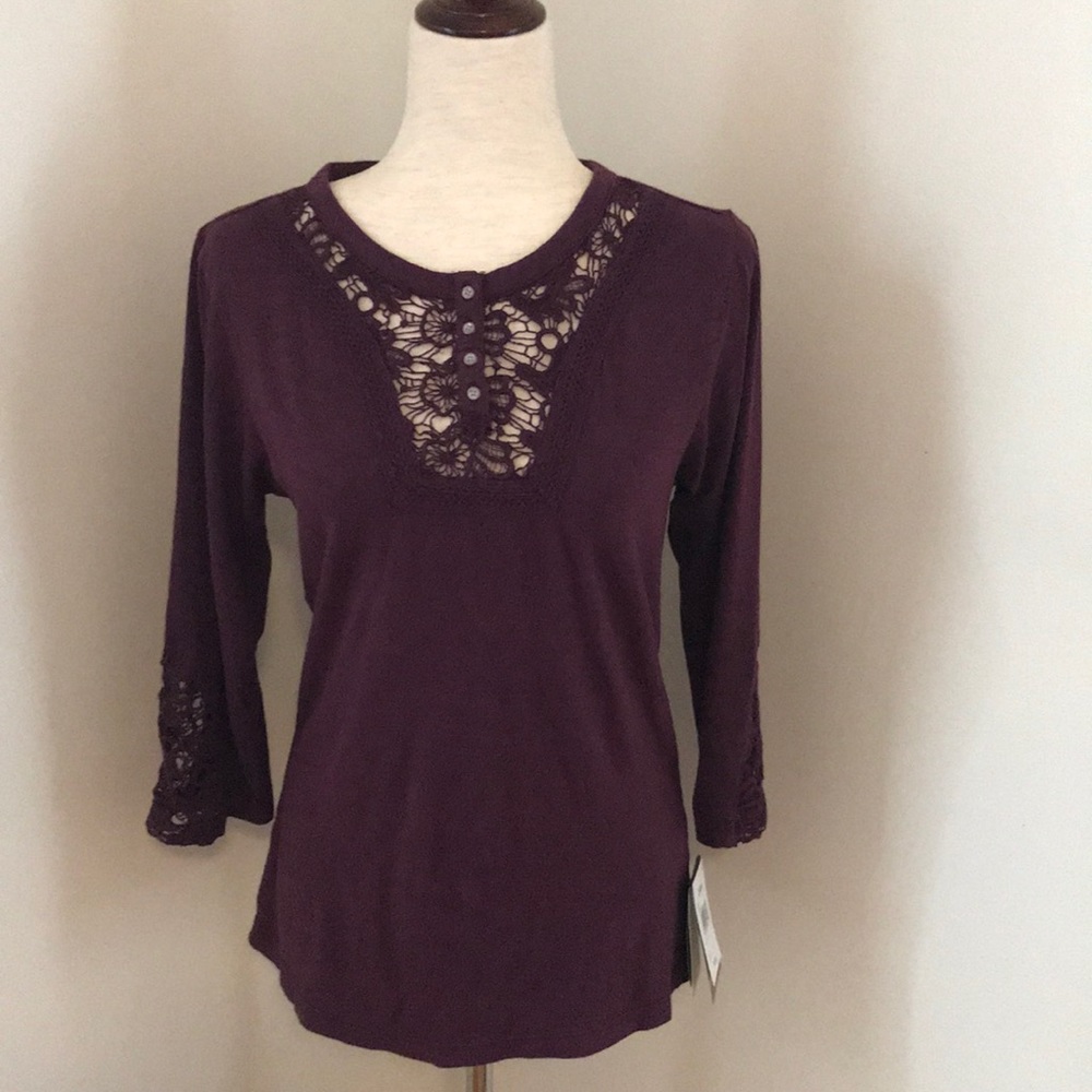 Lace Henley